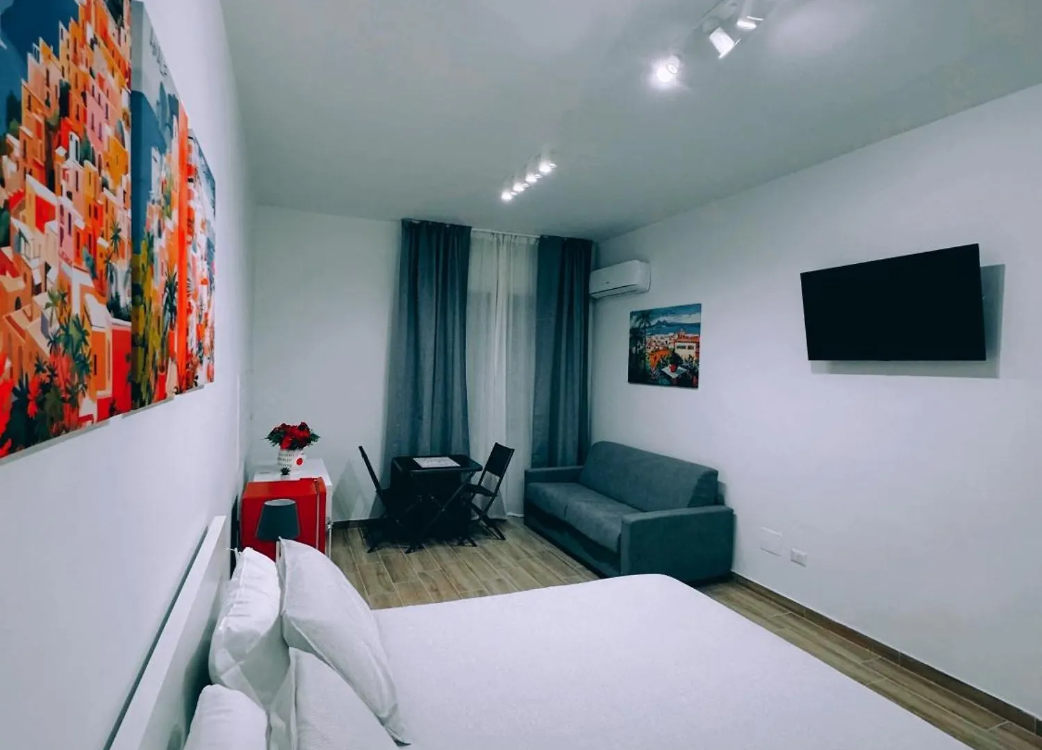 Bed & Breakfast Ellepi Rooms Naples Italy